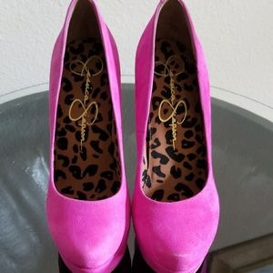 Jessica Simpson  pink Waleo heels